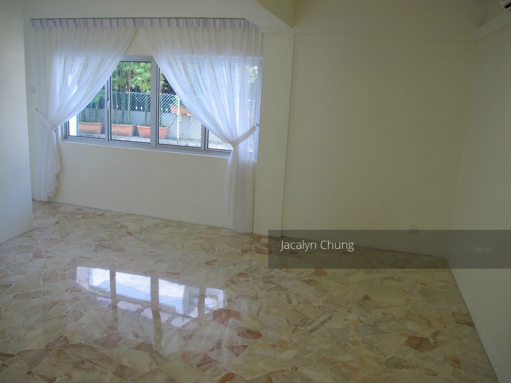 Pasir Panjang Road (D5), Terrace #124675912